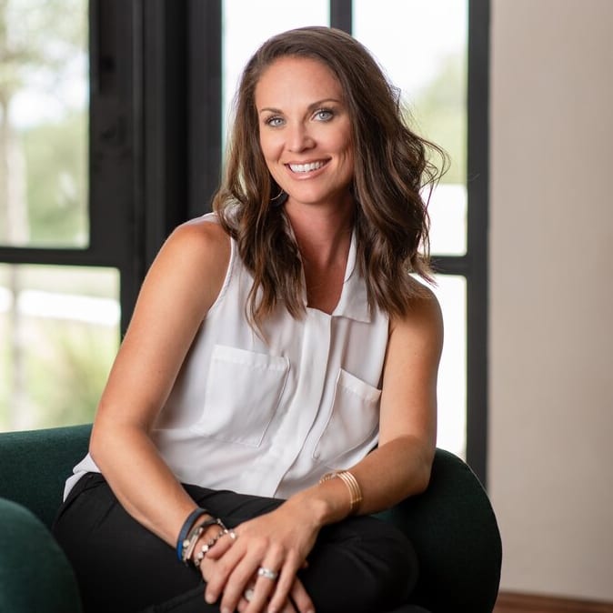 Krista Bennett photo