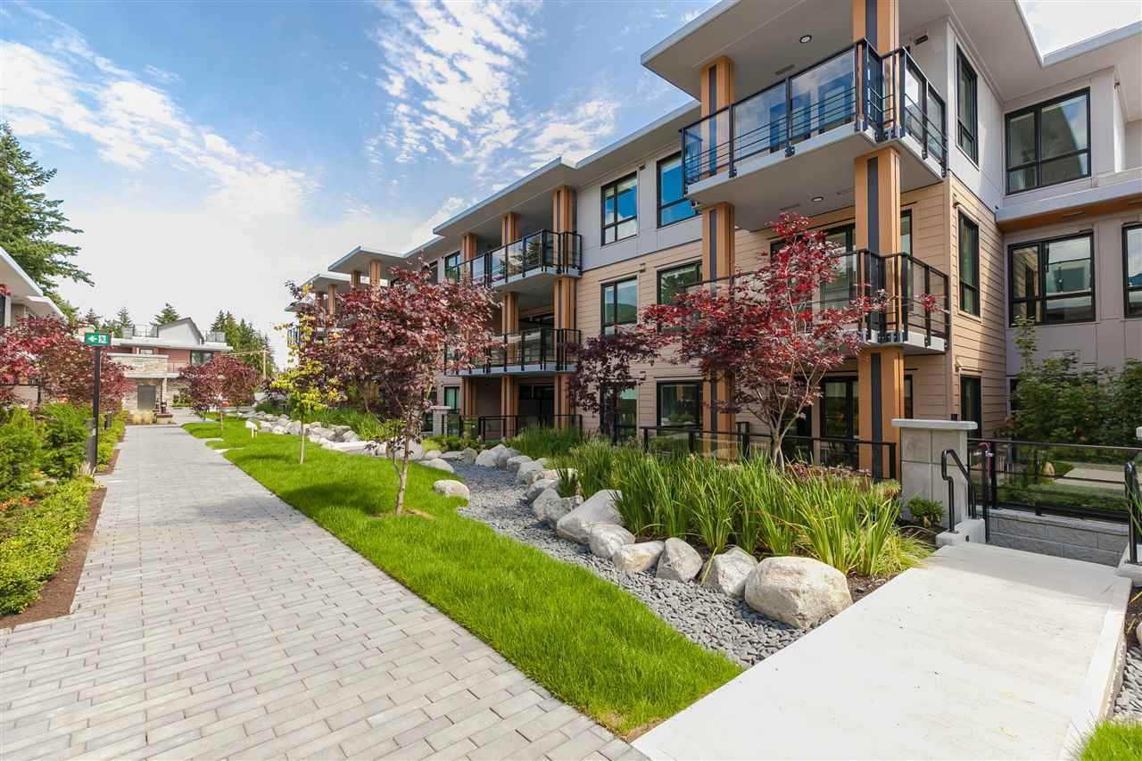 205-3230 Connaught Cres