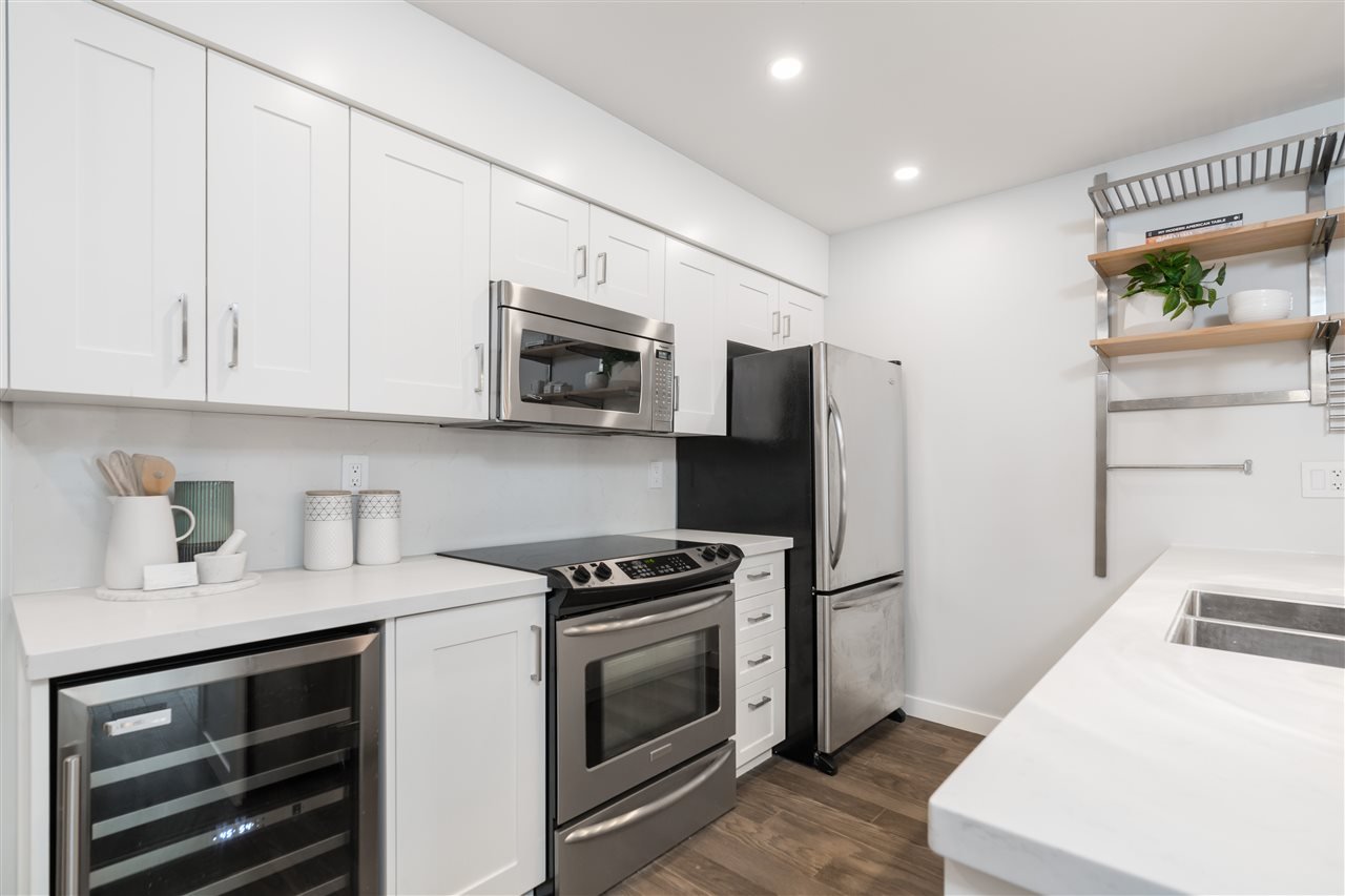 G03-1823 W 7th Ave