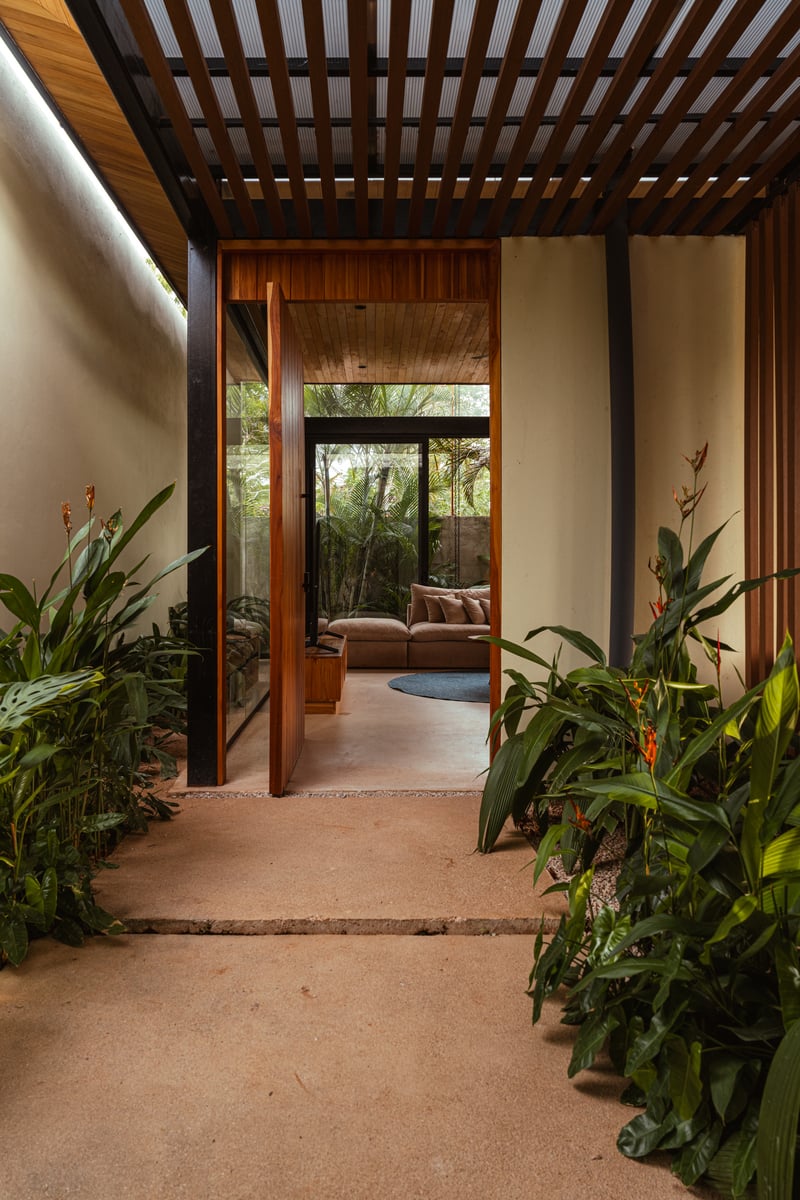 Tropical Modern Four Bedroom Home, Tamarindo, Guanacaste
