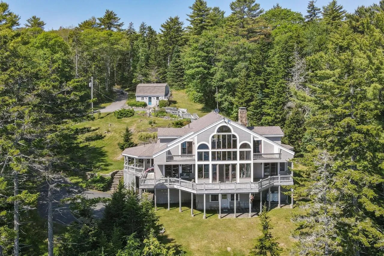 New Listing! 10 River Bend Drive, Boothbay, ME 04537 – $1,798,000