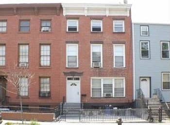 112 Ryerson St.