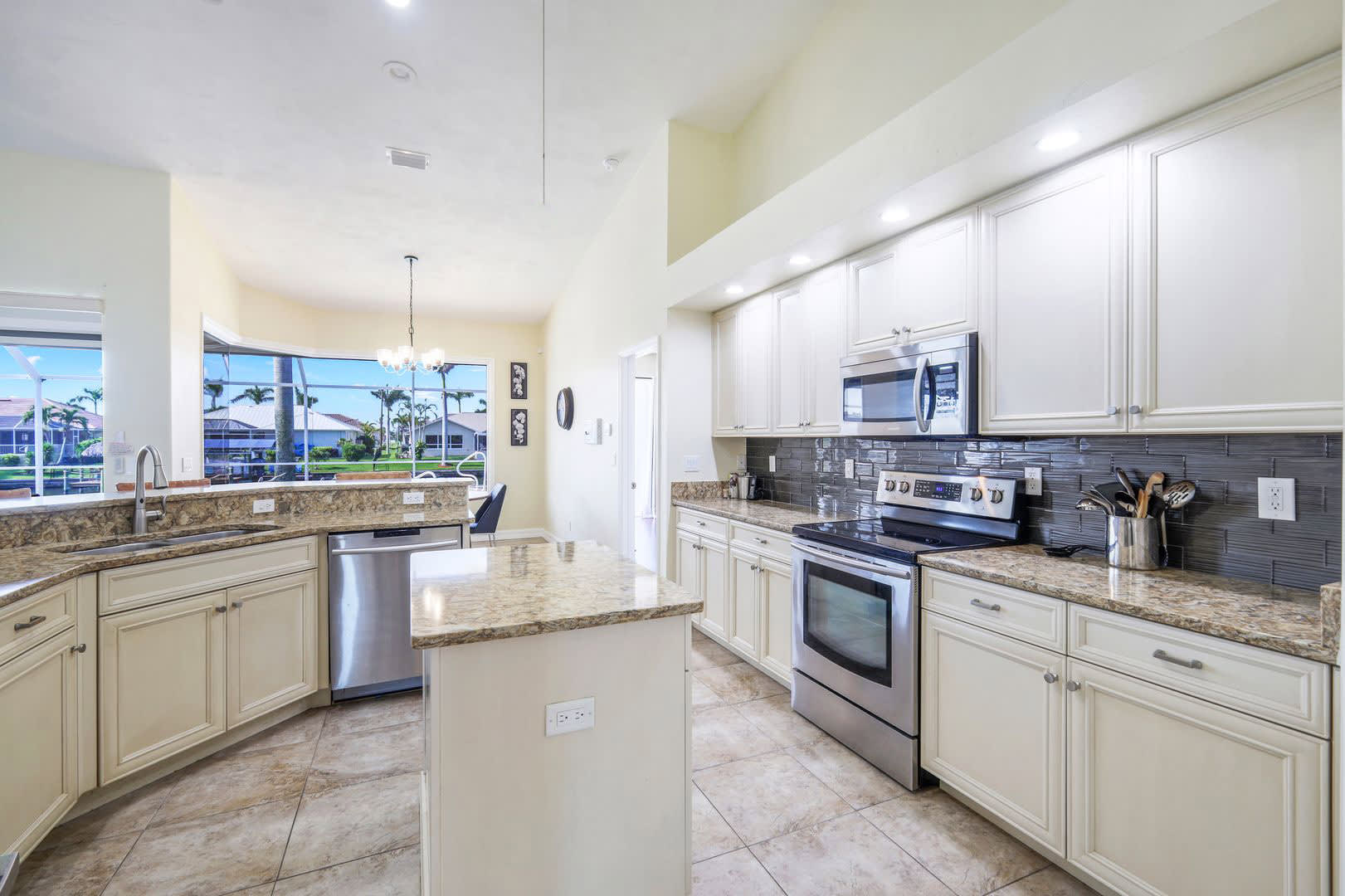 1908 SW 53rd Lane