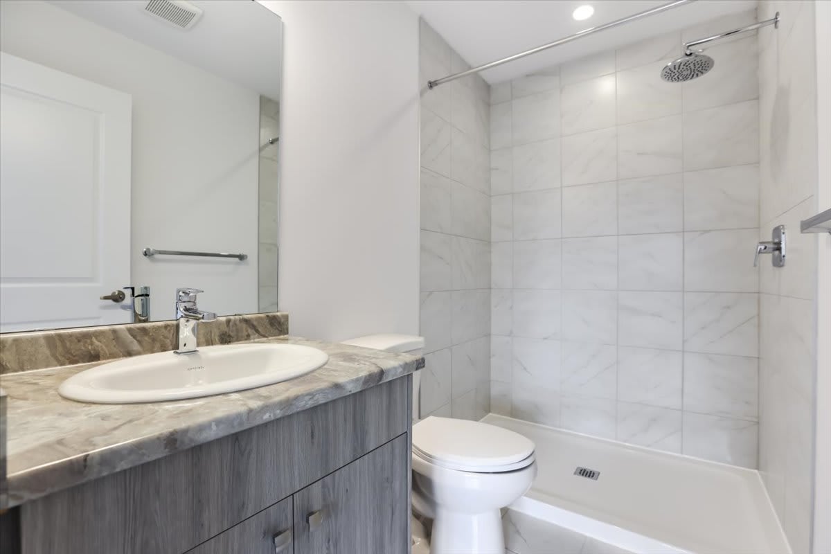Brand New 2 bedroom townhouse for lease
