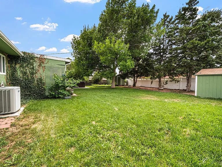 19 Cornell Cir