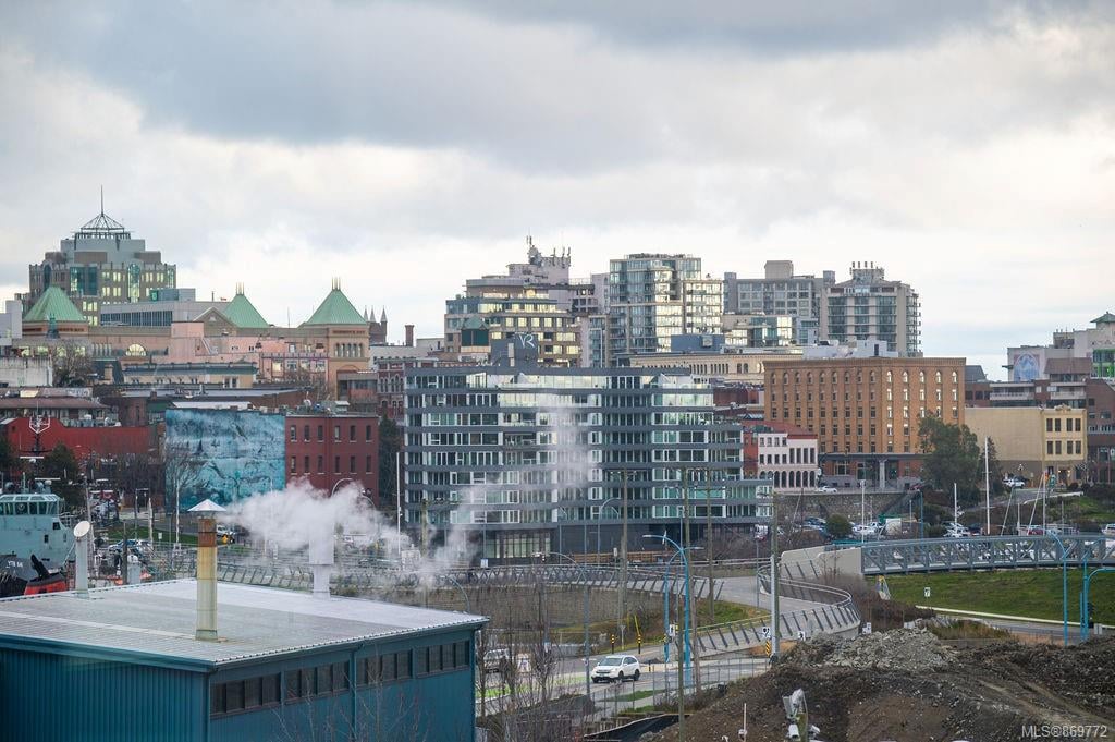 307-373 Tyee Rd