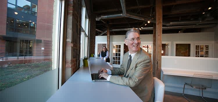 An Inside Look At the Life of a Real Estate Agent