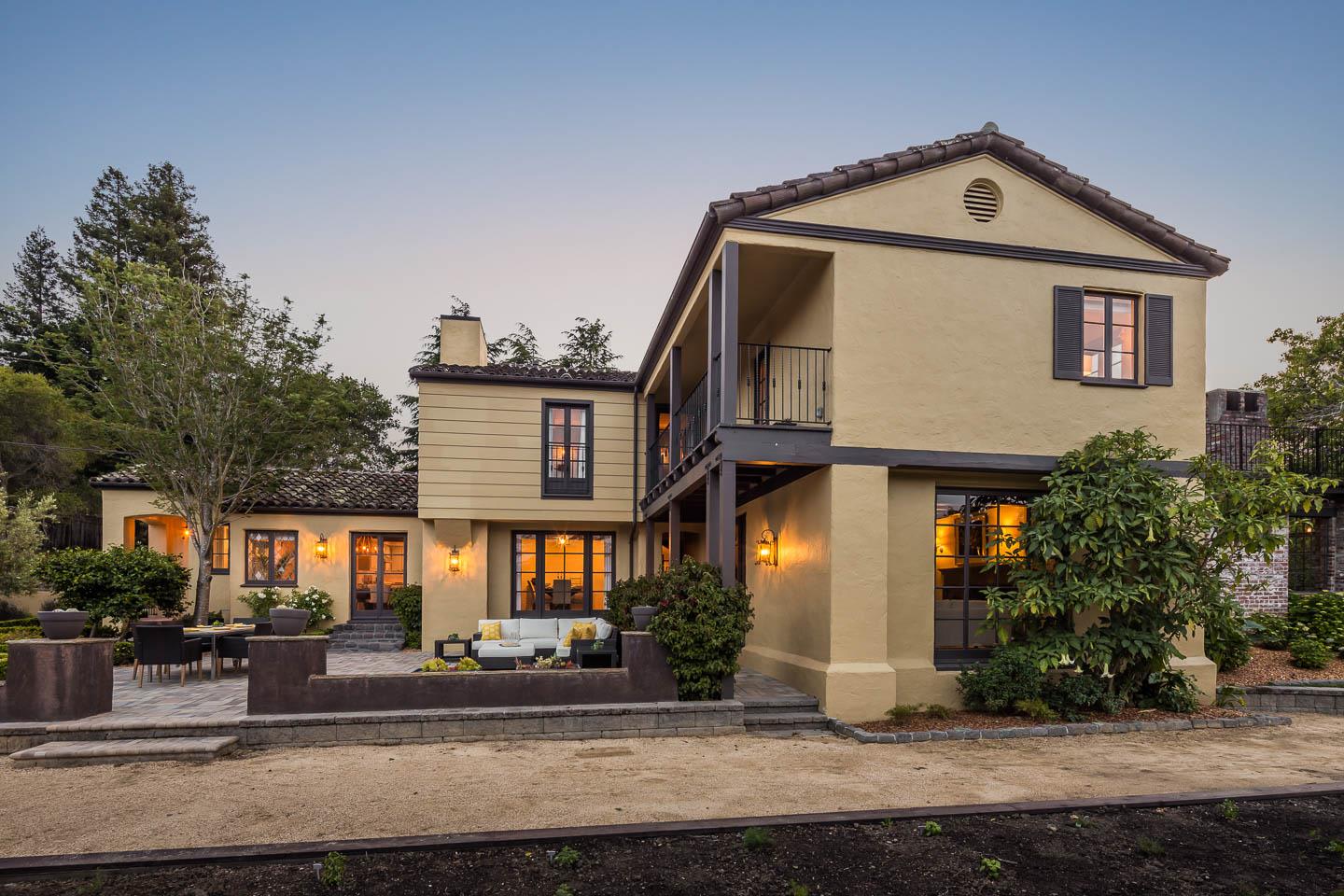 463 El Arroyo Rd