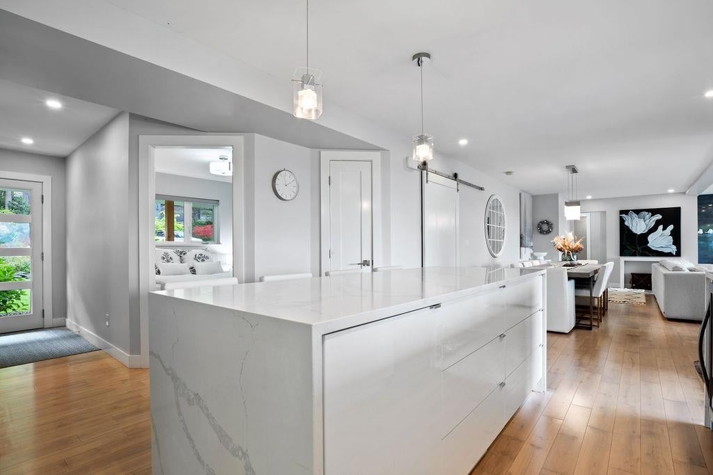 2309 Greenwood Wy