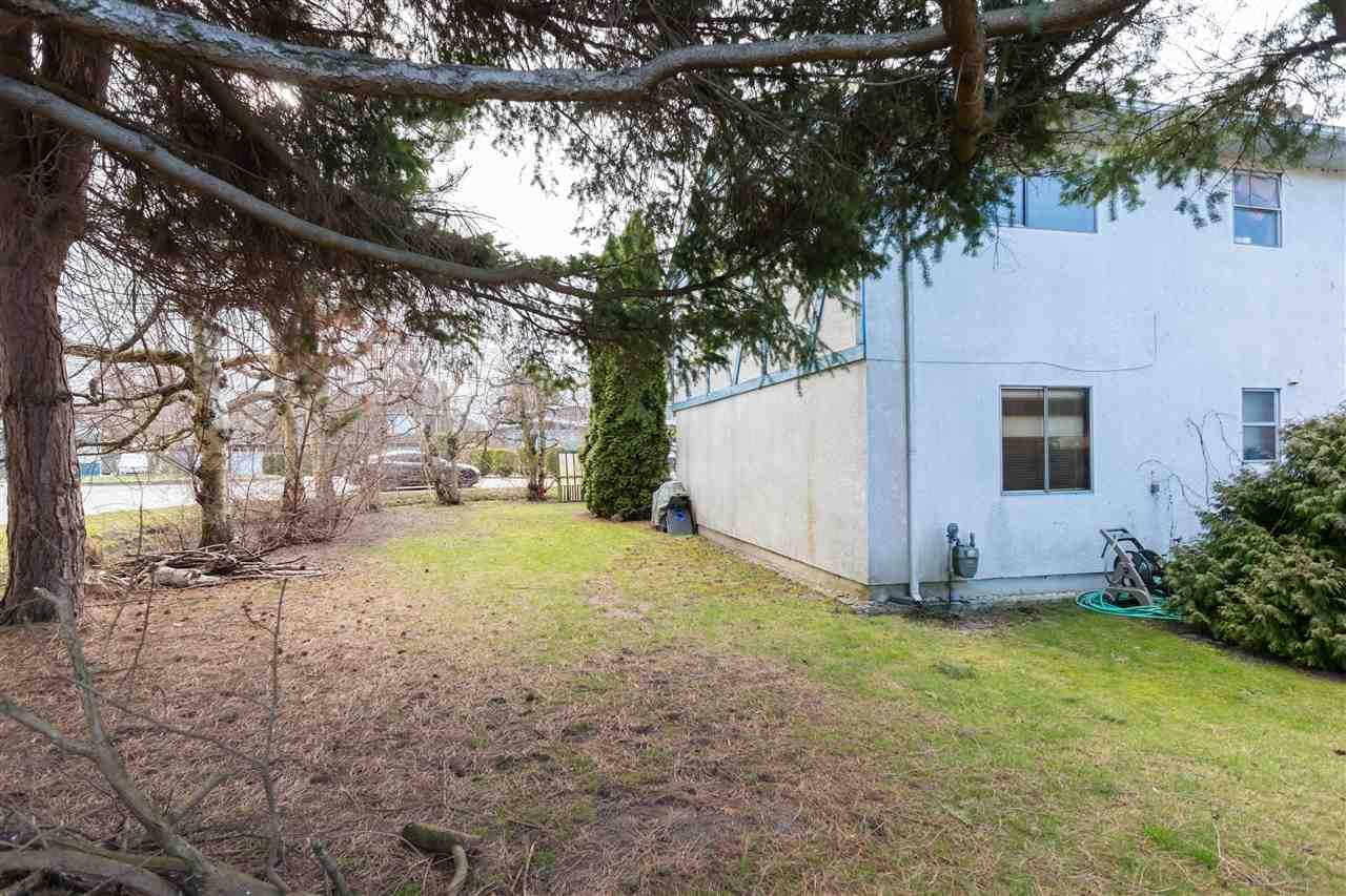 11251 Seafield Cres