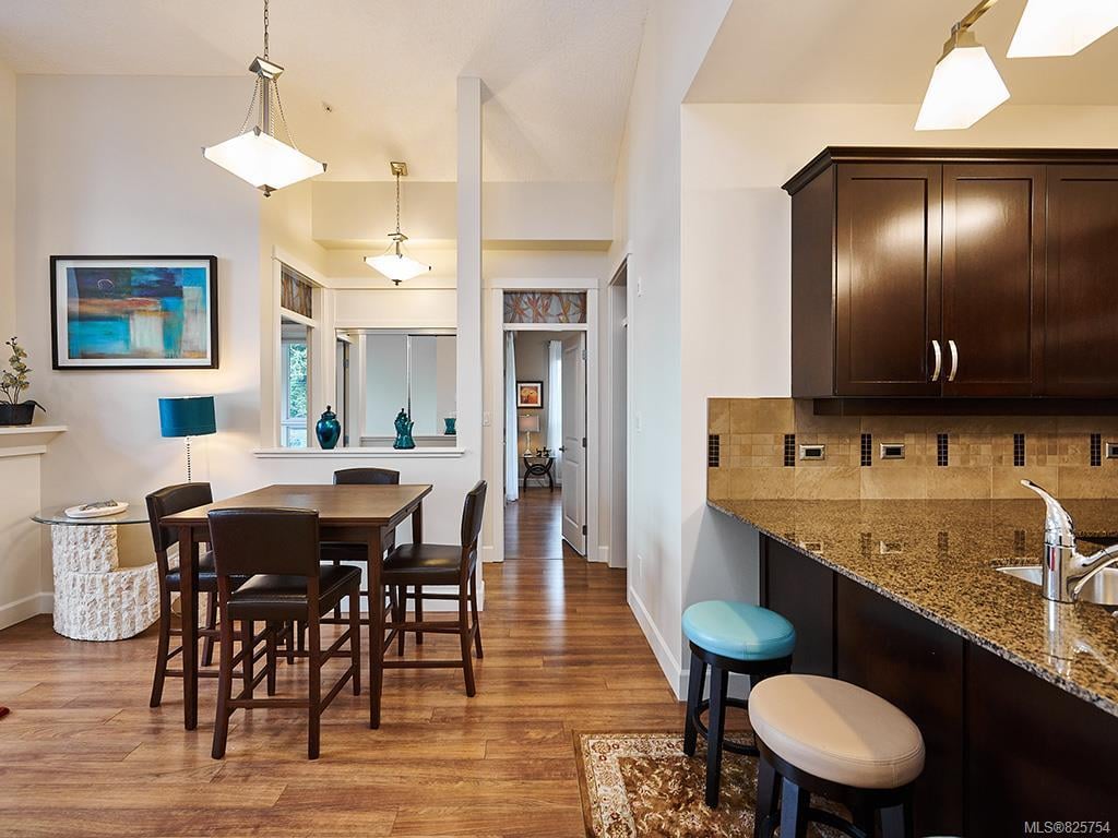 401-3226 Jacklin Rd