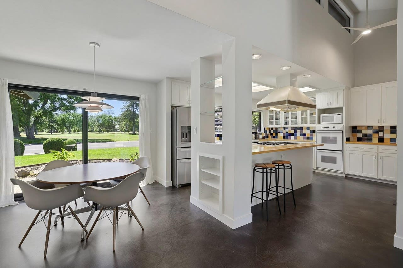 44506 Clubhouse Drive