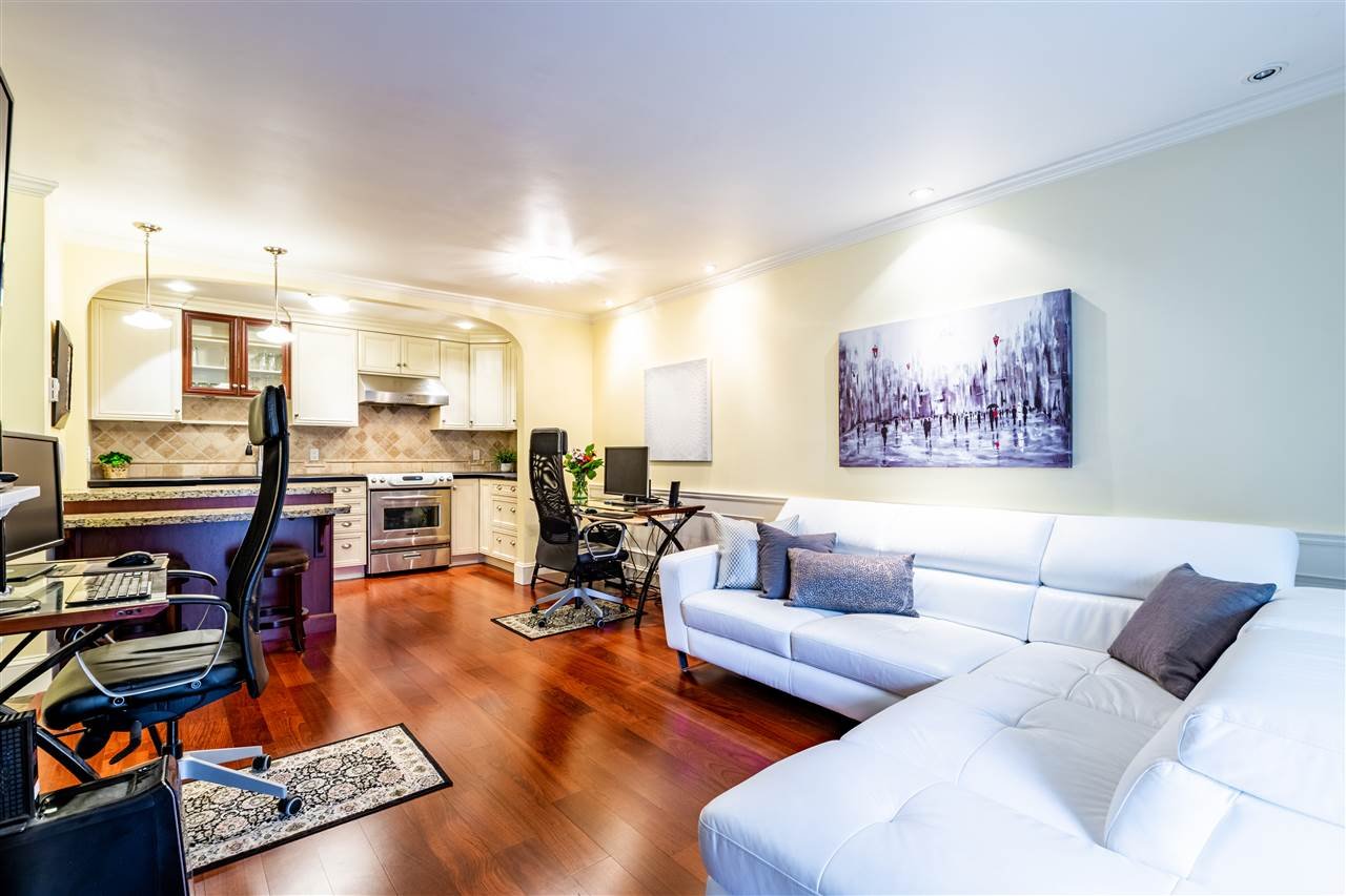 206-1396 Burnaby St