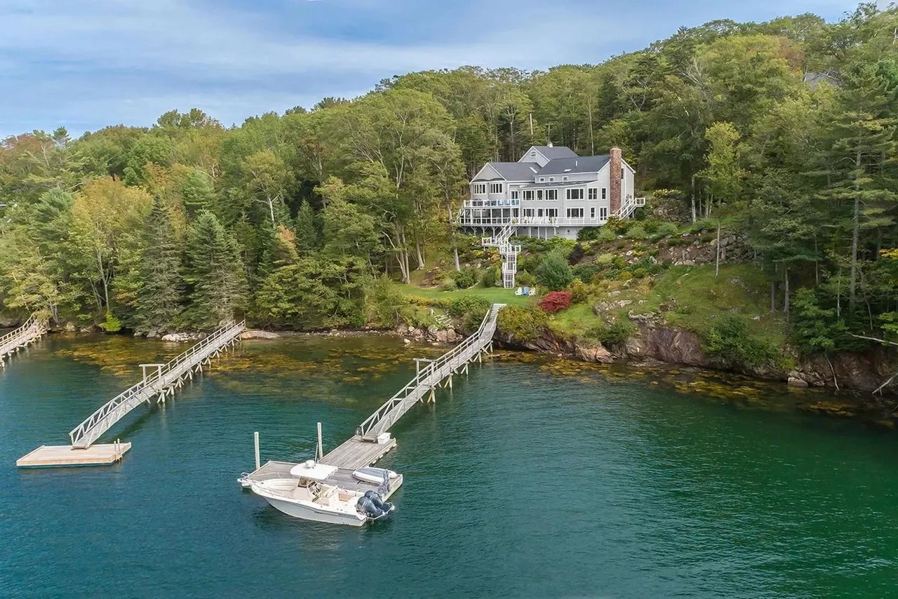 New Listing! 429 Ocean Point Road, Boothbay, ME 04544 – $3,150,000