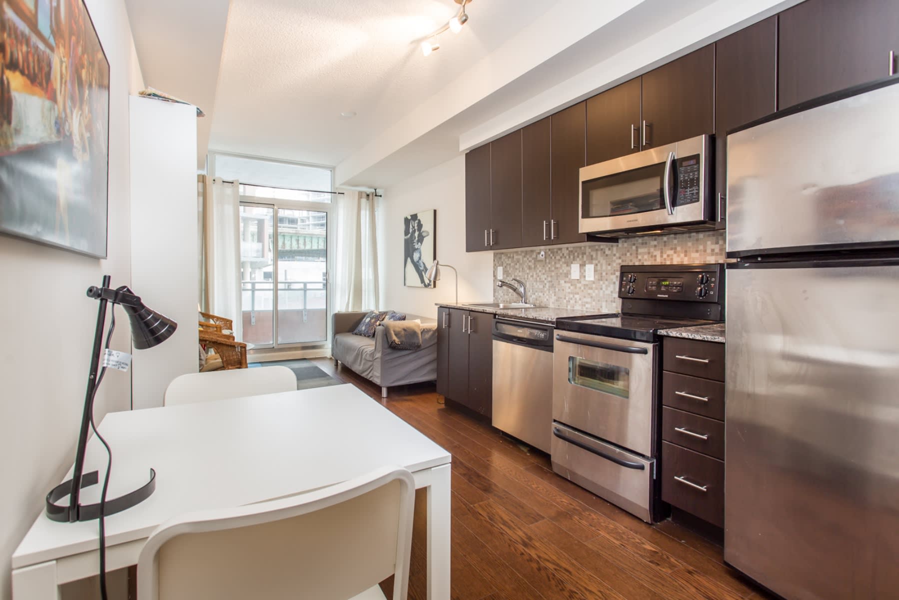 15 Bruyeres Mews