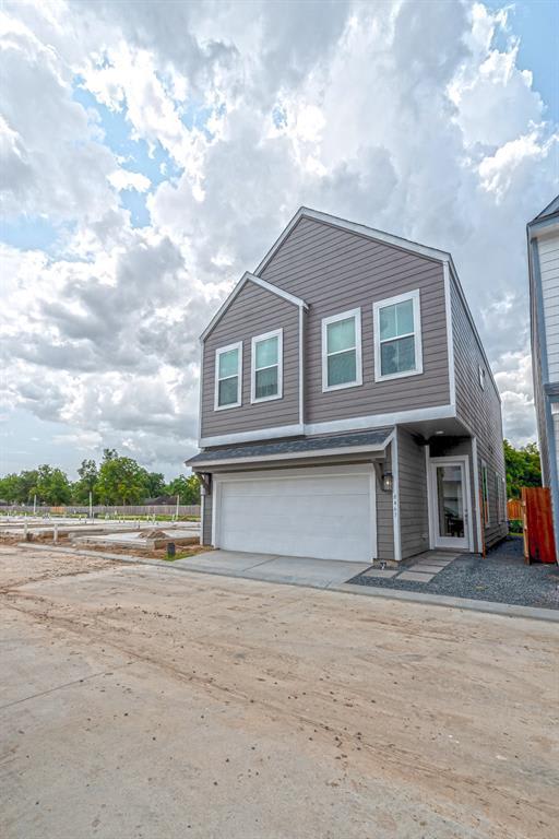 8406 Berry Green Ln