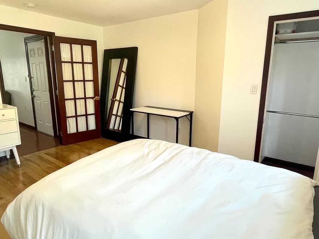 97 Mc Guinness Boulevard #2R