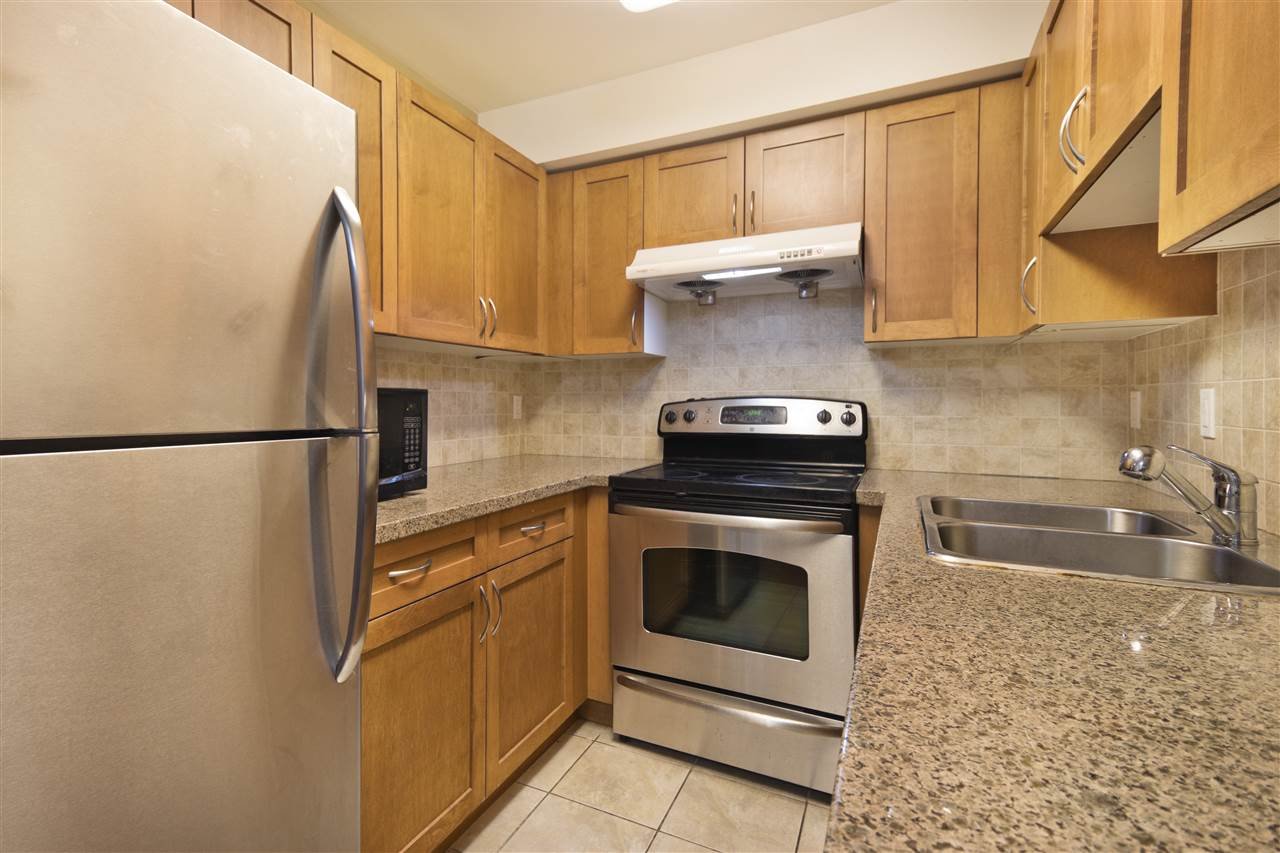 PH11-2373 Atkins Ave