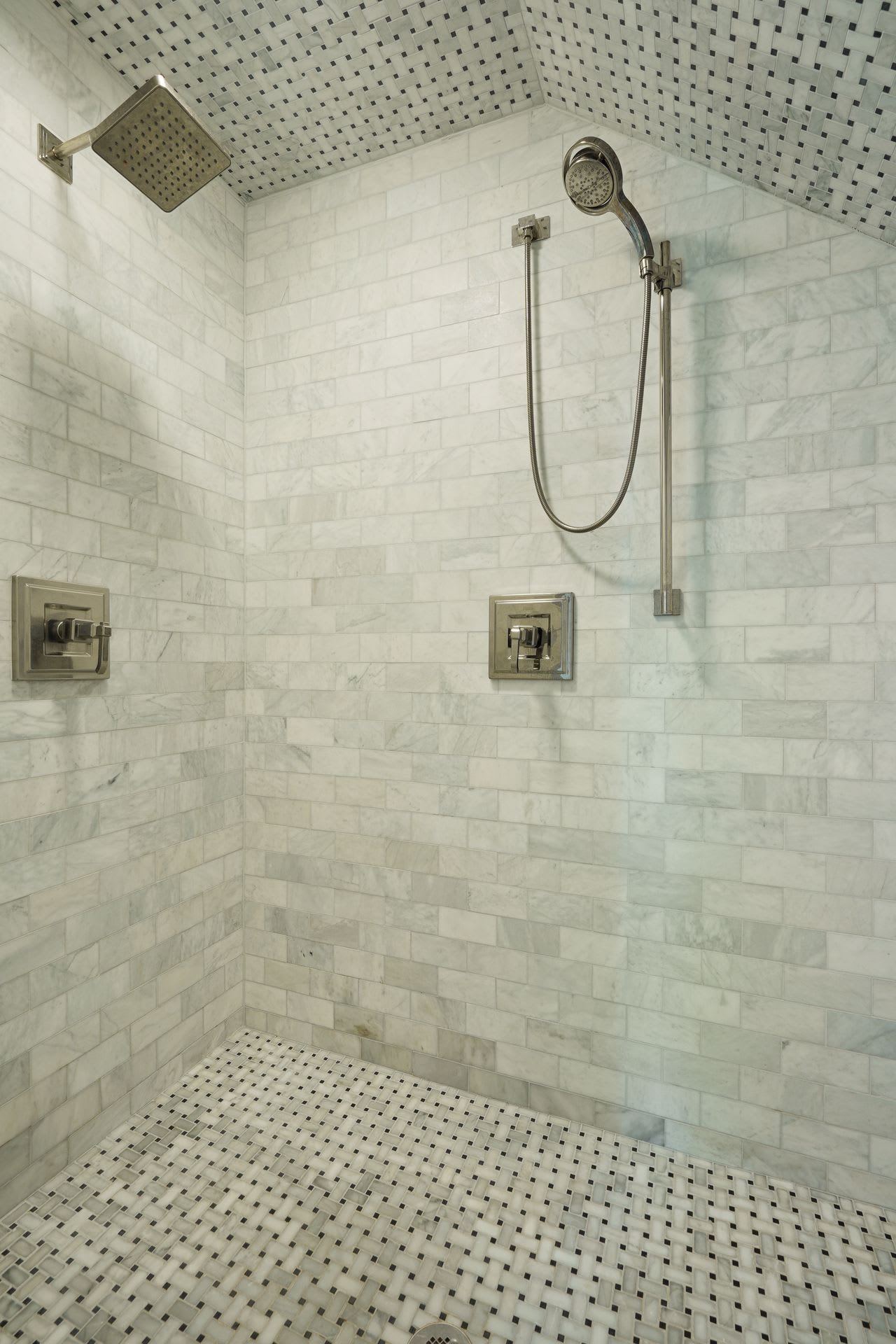 *PENDING* 5333 Halifax Ave, Edina