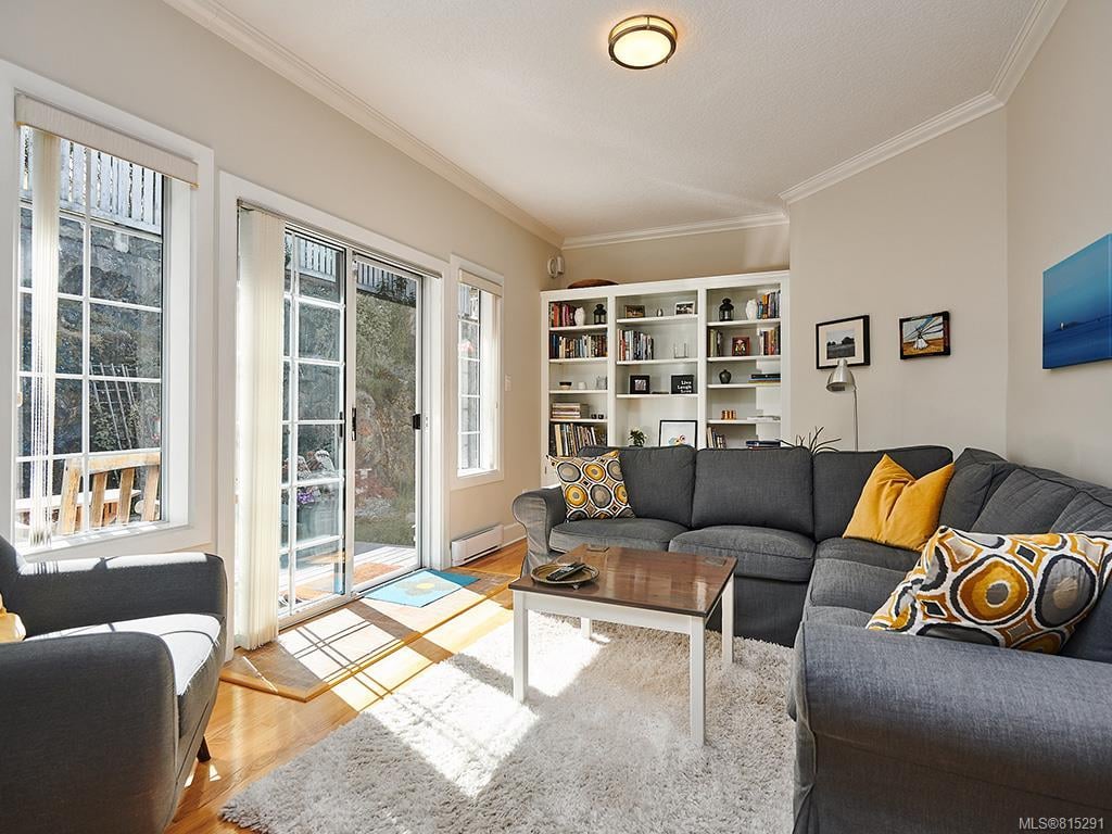 5-1027 Belmont Ave