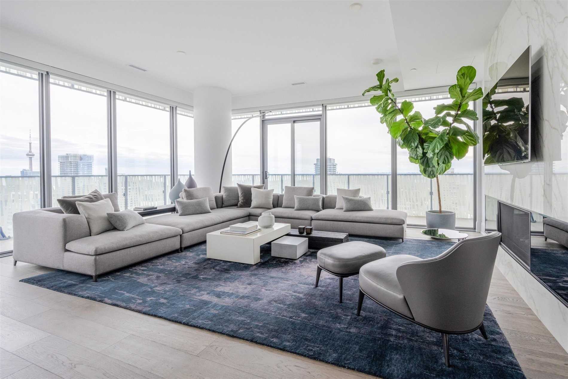 42 Charles St E 5202