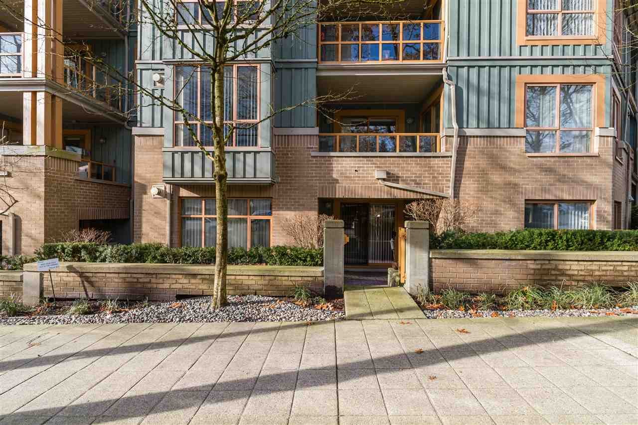 107-285 Newport Dr