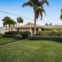 1386 40th Avenue NE | 1386 40th Avenue NE,  St. Petersburg,  FL  33703  United States