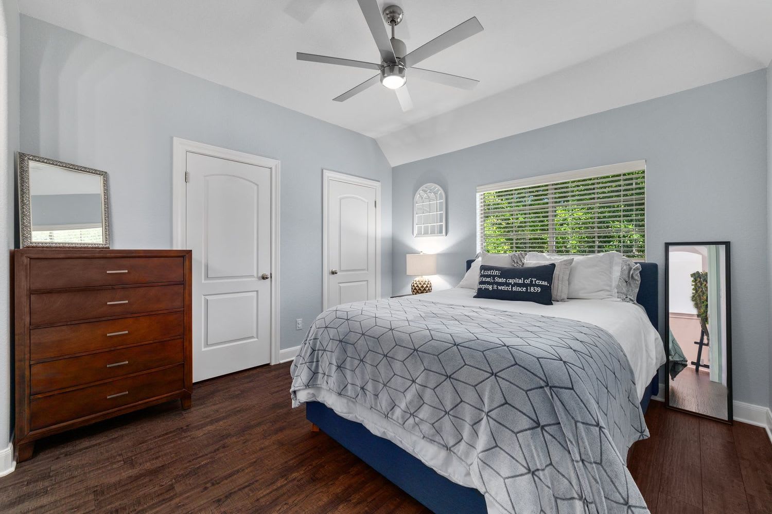 5805 Terravista Dr