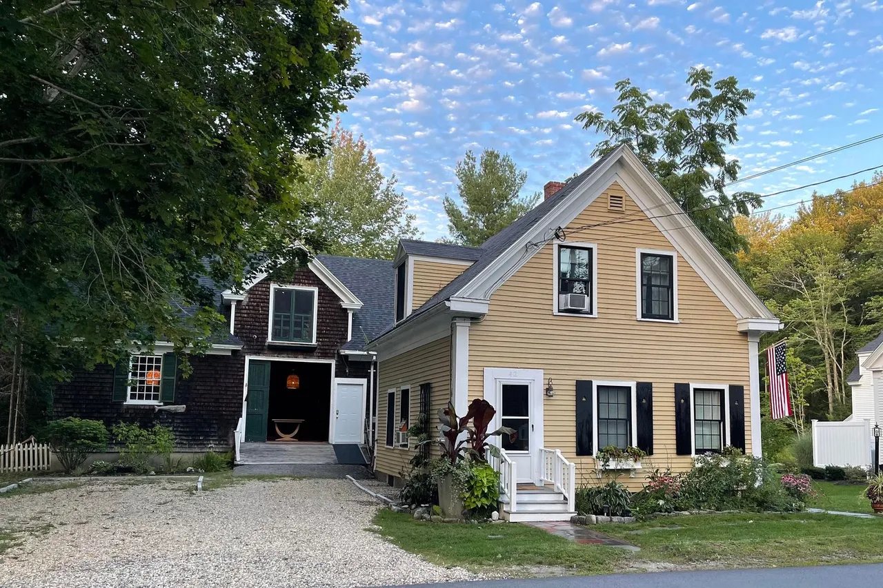 Home for Sale – 42 Maine Street, Kennebunkport – $1,200,000
