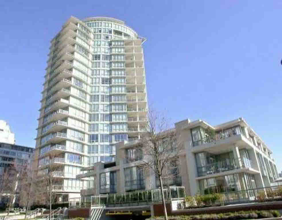 110-1328 Marinaside Cres