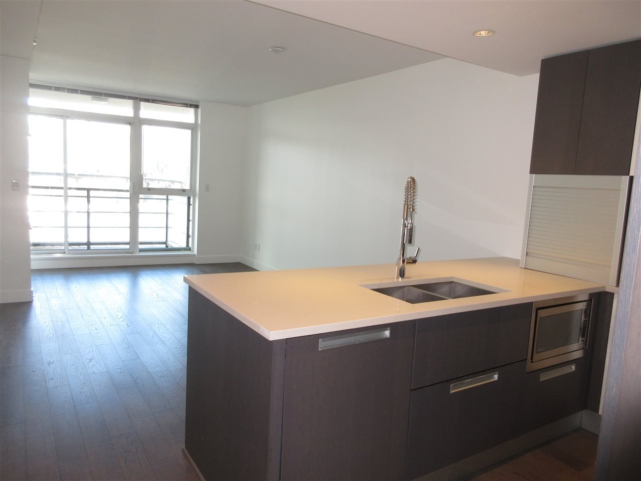 705-288 W 1st Ave