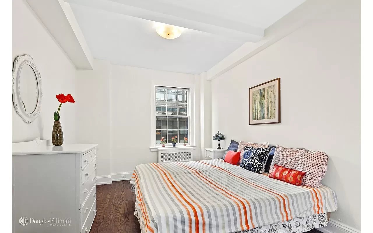 10 Mitchell Place Unit: 5B