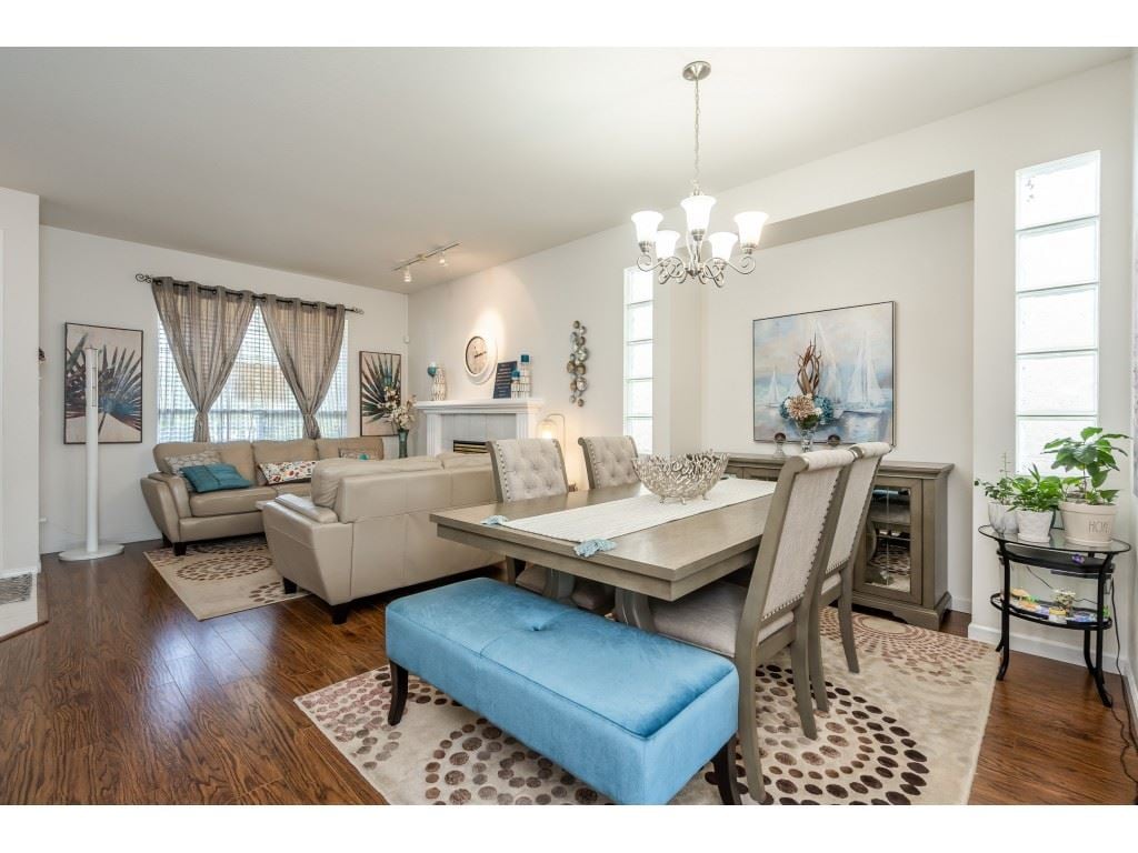 18498 64a Ave