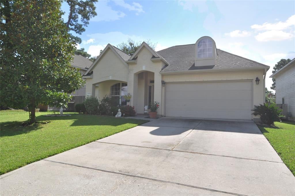 19138 Hikers Trail Dr