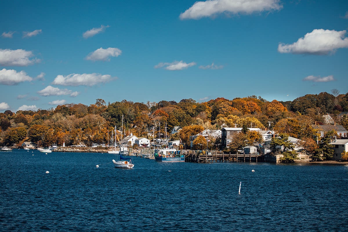 The Ultimate Fall Guide to Newport County, Washington County, and Providence