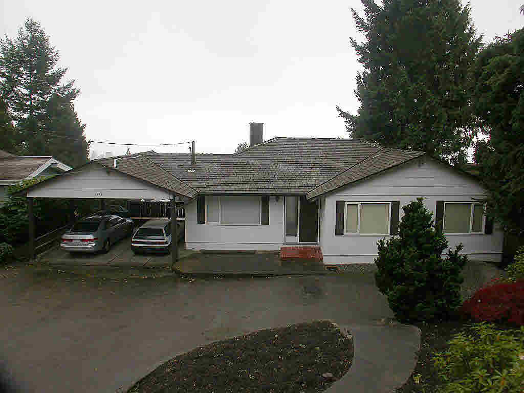 2476 Queens Ave