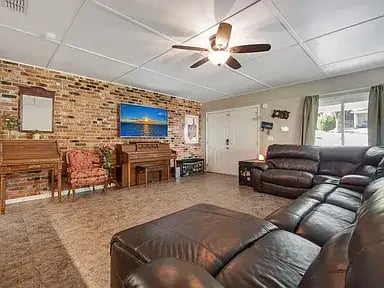 2109 Joyner Dr
