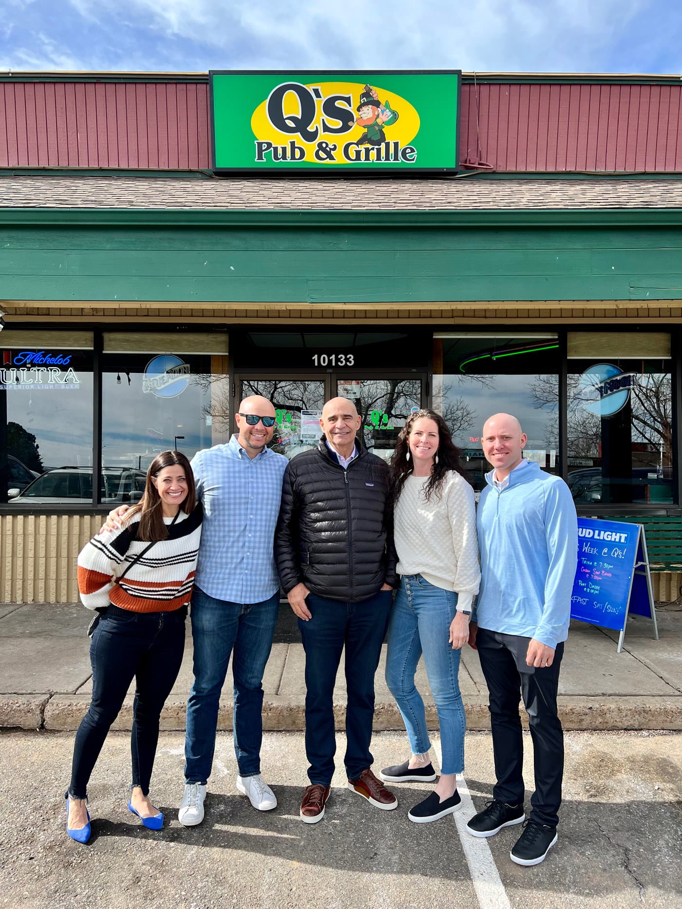 Local restaraunts South Denver, Littleton, Highlands Ranch - Q's Pub and Grille