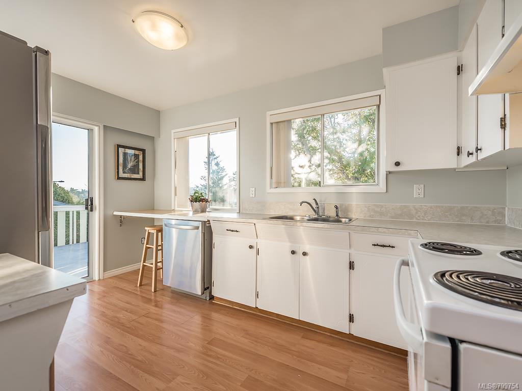 3291 Megaw Pl, Saanich