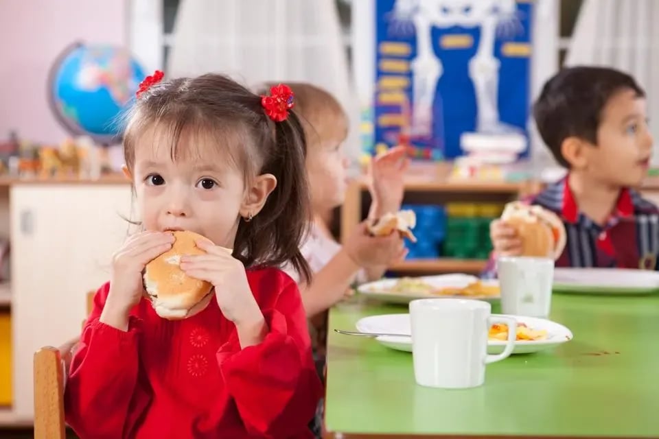 How ‘White’ Bread Can Make School Cafeterias Healthier