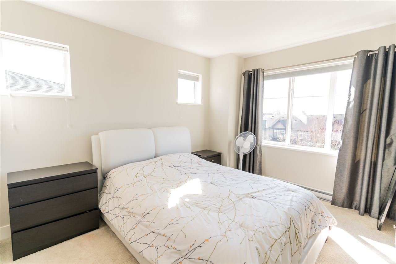 10-19433 68 Avenue, Surrey