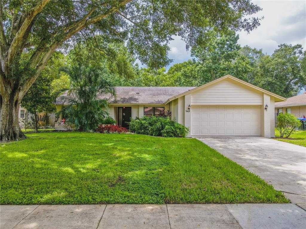 9401 PALM TREE DRIVE