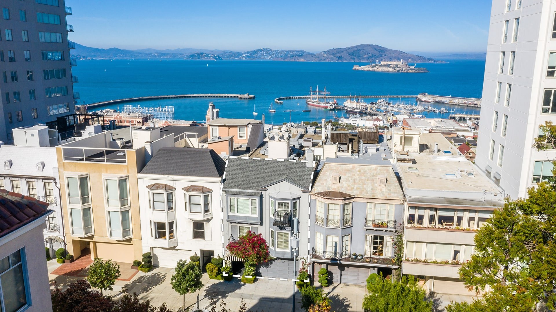 San Francisco Heaven - 1034 Chestnut Street