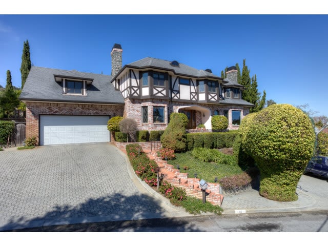 28 Oak Creek Ln