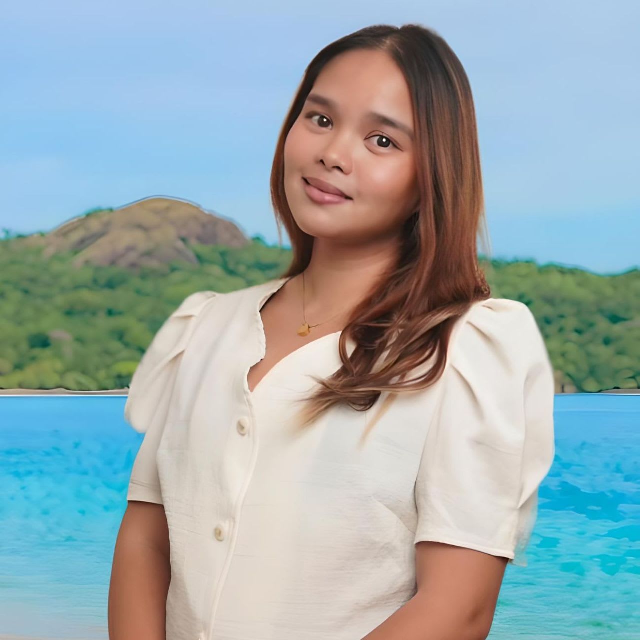 Isabelle Munsayac Costa Rica Lead Manager/Tour Coordinator/Personal Assistant Headshot