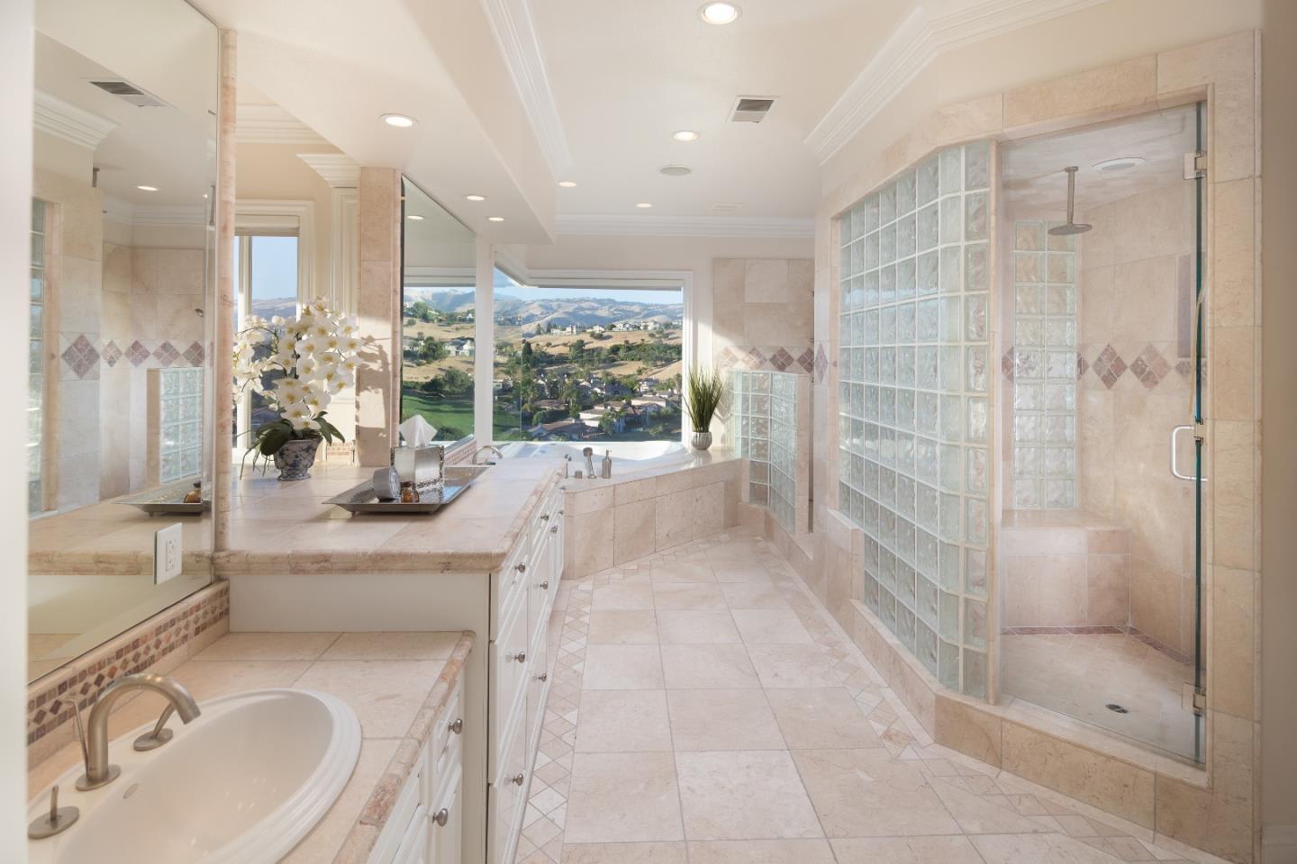 Grand Silver Creek Country Club Estate