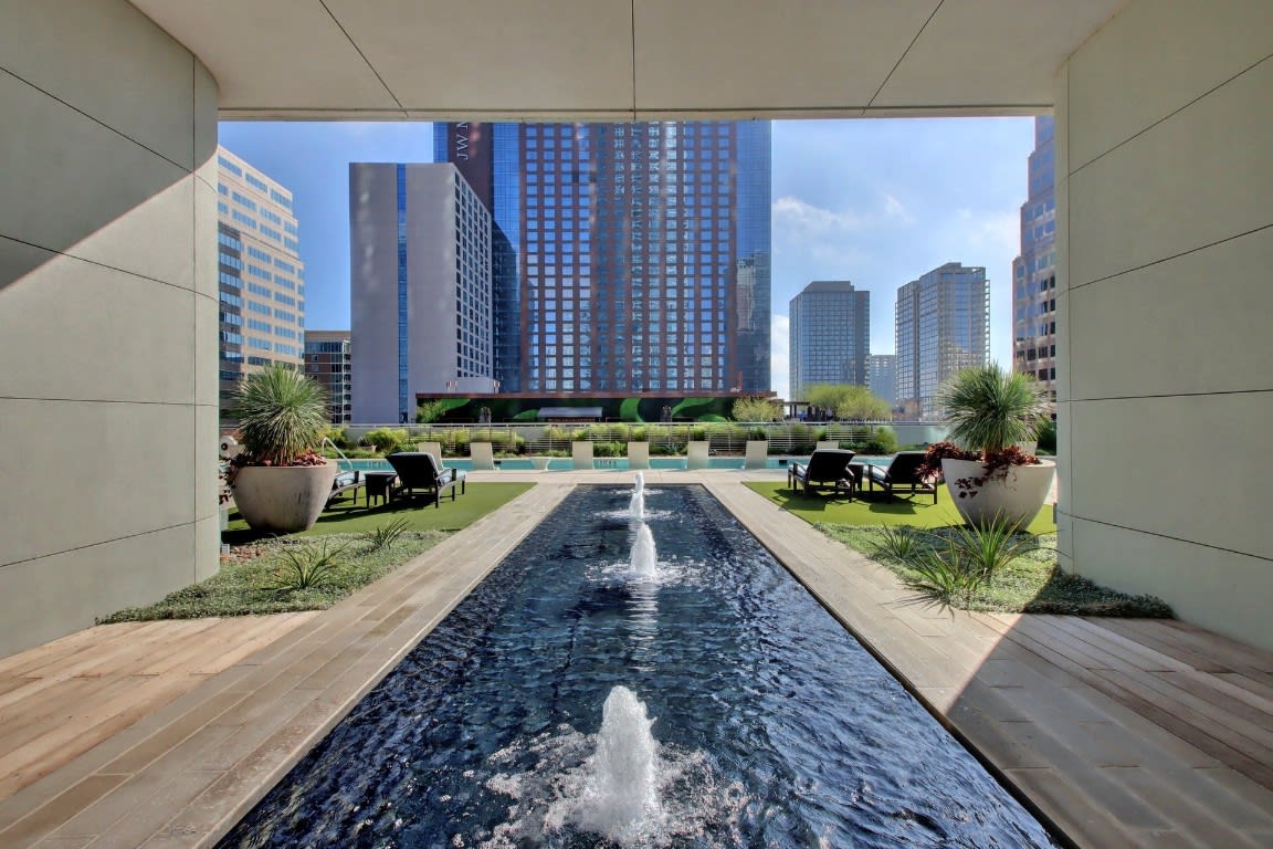 200 Congress Ave, #23F