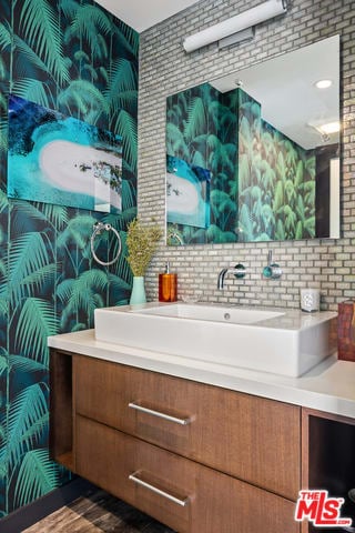 125 Pacific St #1