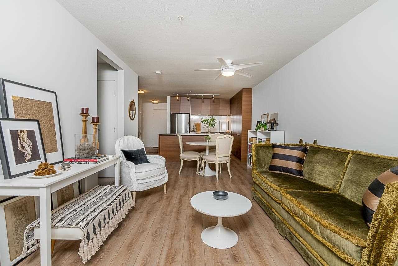 312-1677 Lloyd Ave