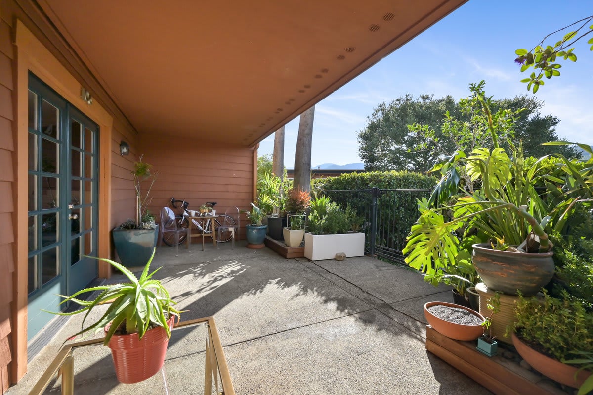 106 Stanford Way